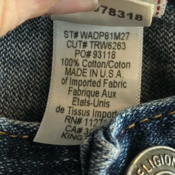 TRUE Religion Kingston Pony Express Cropped Jeans - Picture 8 of 8